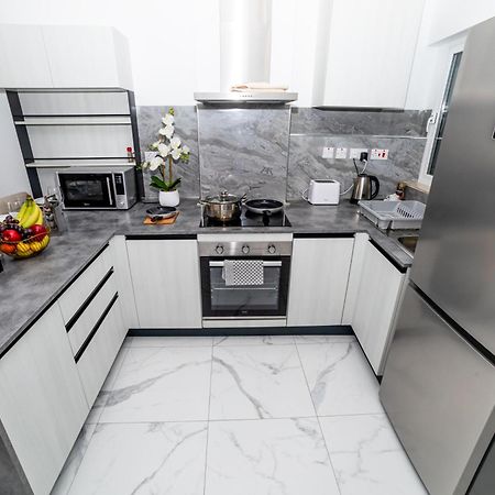 Sea Breeze, Spacious 2-Bedroom Lux Seaside Apartments San Pawl il-Baħar Zewnętrze zdjęcie