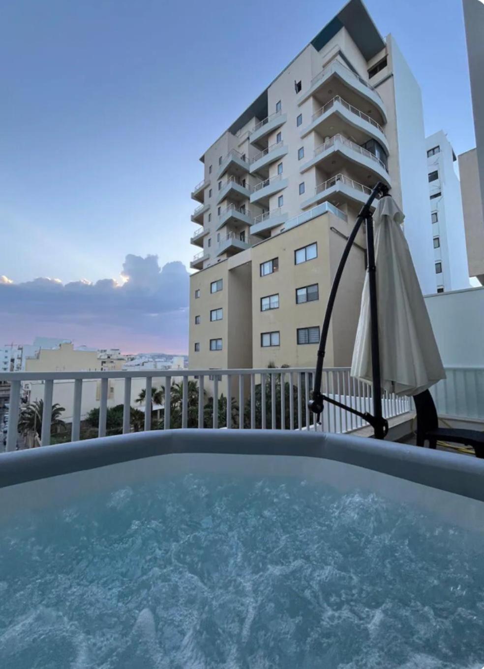 Sea Breeze, Spacious 2-Bedroom Lux Seaside Apartments San Pawl il-Baħar Zewnętrze zdjęcie