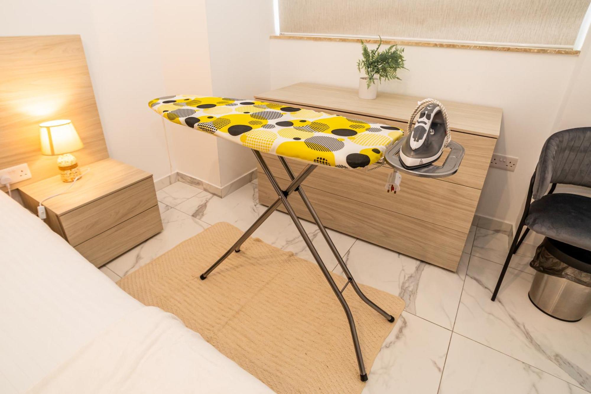 Sea Breeze, Spacious 2-Bedroom Lux Seaside Apartments San Pawl il-Baħar Zewnętrze zdjęcie